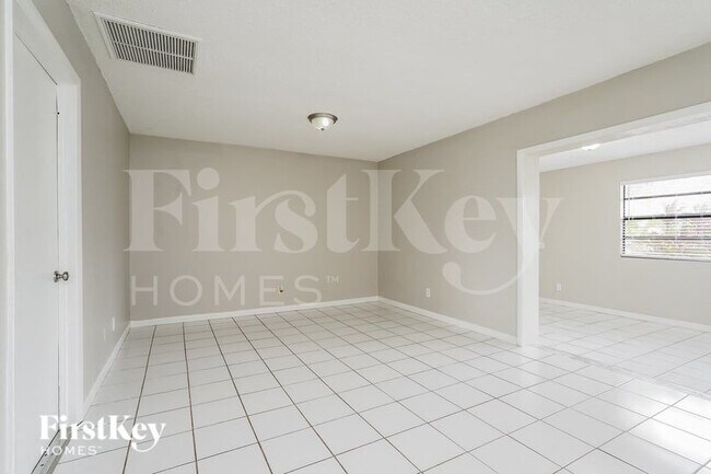 Foto del edificio - 331 SE 46th Ln