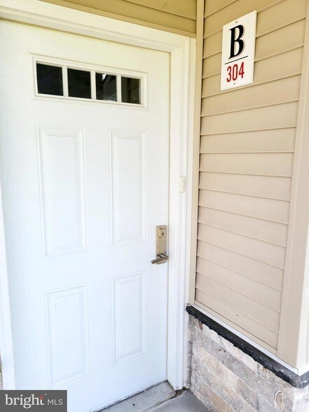Foto principal - 123 Creek Rd