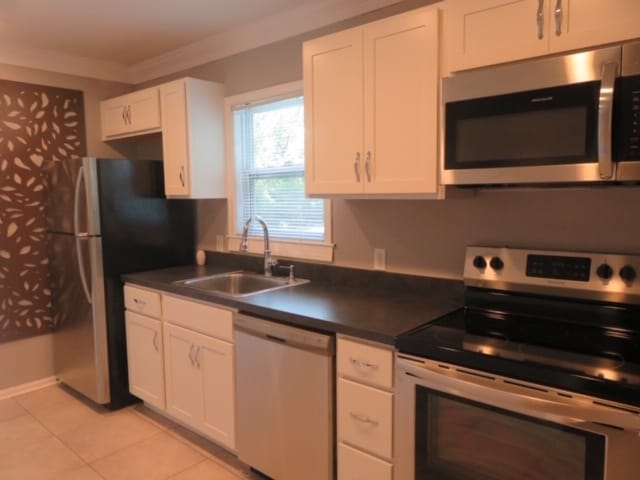 Undated Kitchen - 1054 Pike Springs Rd