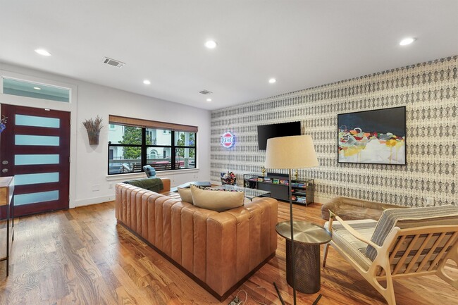 Foto del edificio - 2708 Kennedy St