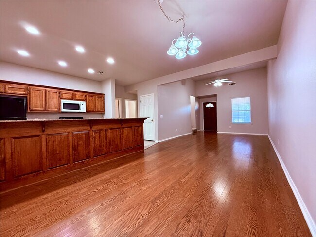 Foto del edificio - 3104 SW Deerfield Blvd