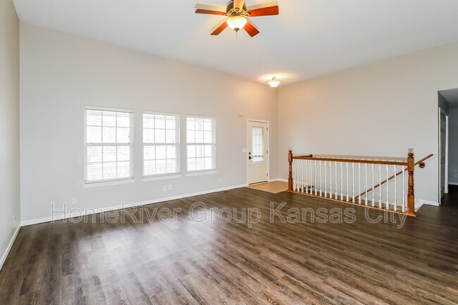 Building Photo - 3806 Lexington Ct