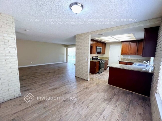 Building Photo - 8770 Buckeye Ct