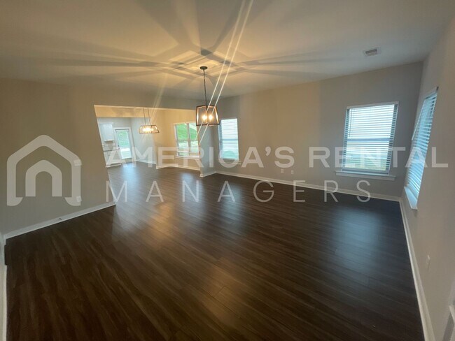 Building Photo - Home for Rent in Jasper, AL!!! View with 4...