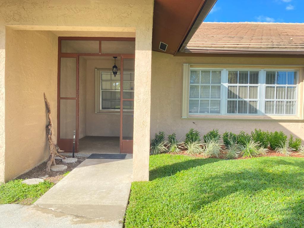 Foto principal - 825 Lantern Tree Ln