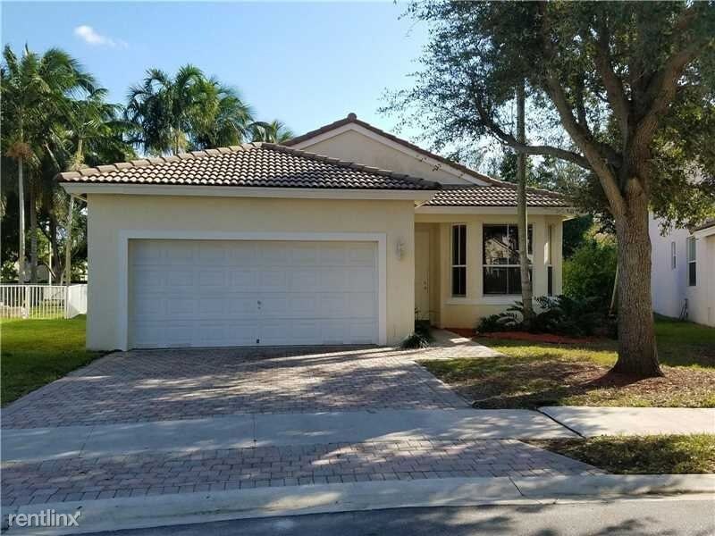 Primary Photo - 7600 NW 20th Dr