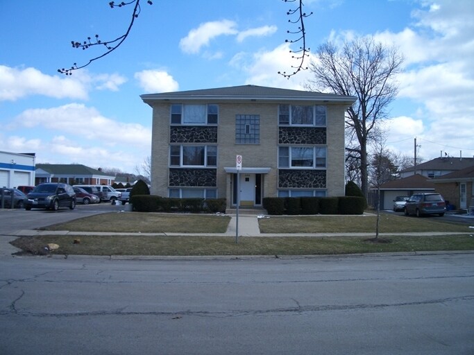 Primary Photo - 133 N Michigan Ave