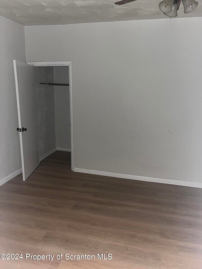 109 N Thomas Ave, Kingston, PA 18704 Room for Rent in Kingston, PA