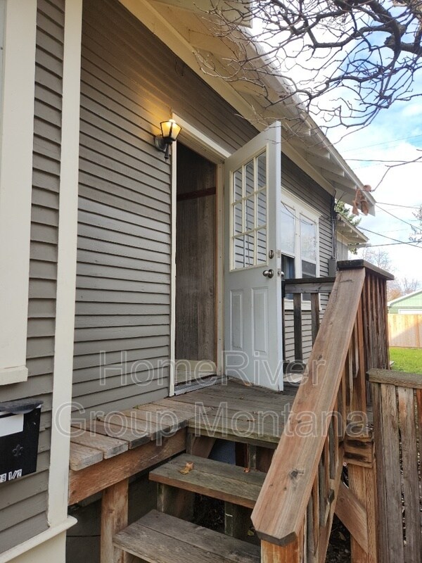 Foto del edificio - 529 1/2 Brooks St