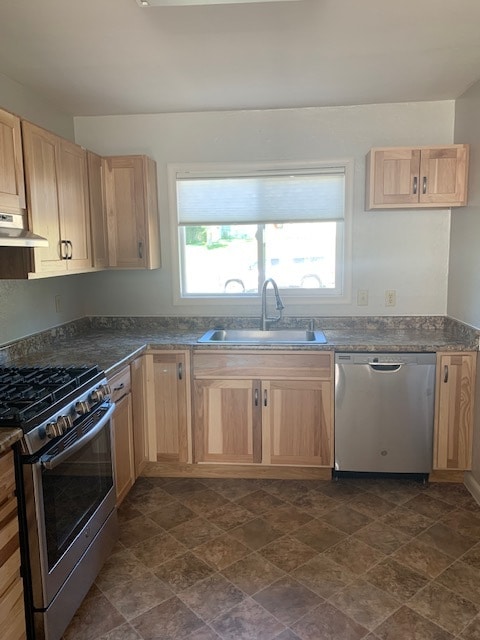 Building Photo - 2020 Highland Ave