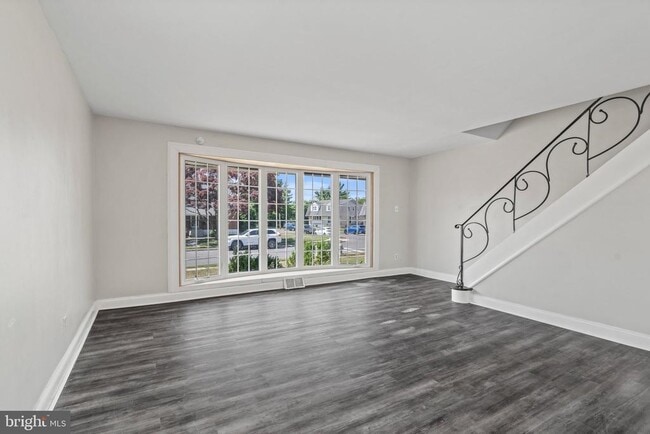 Building Photo - 1443 Conway Dr