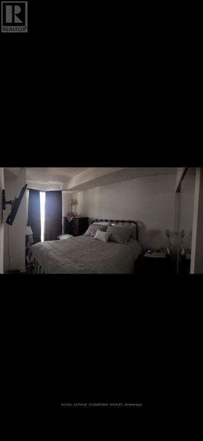 Photo du bâtiment - 2520 Eglinton Ave W