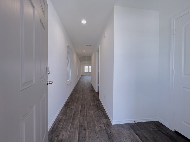 Building Photo - 21227 Alder Oaks Dr