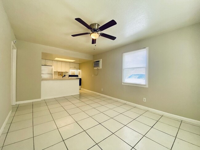 Building Photo - 1BD/1BA Apartment off Curry Ford in Henley...
