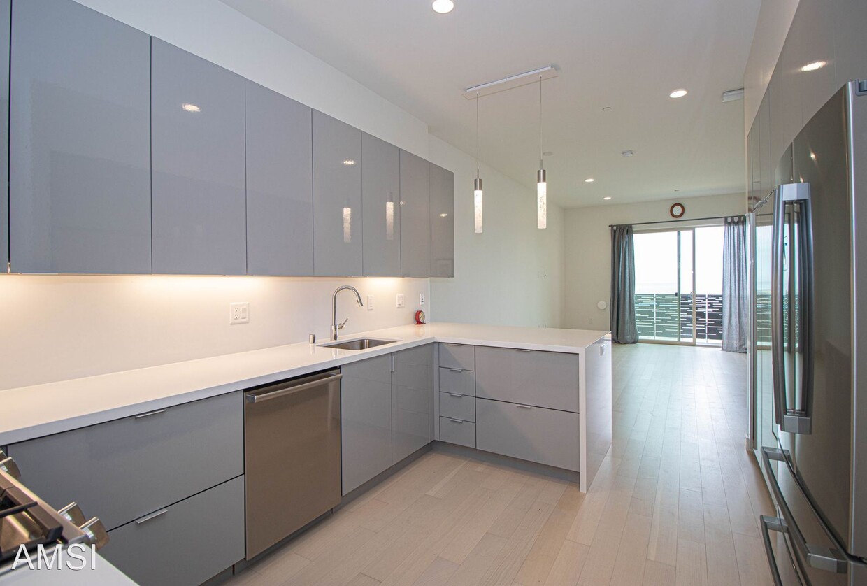 Foto principal - 3 br, 2.5 bath House - 31 Kirkwood Ave