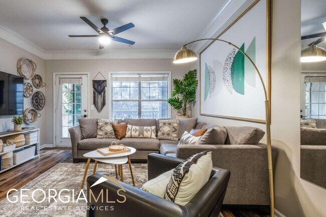 Foto del edificio - 2700 Pine Tree Rd NE