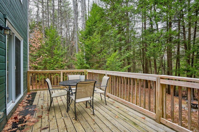 Foto del edificio - 28 Grachen Dr