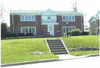 Foto principal - 4049 W Bancroft St