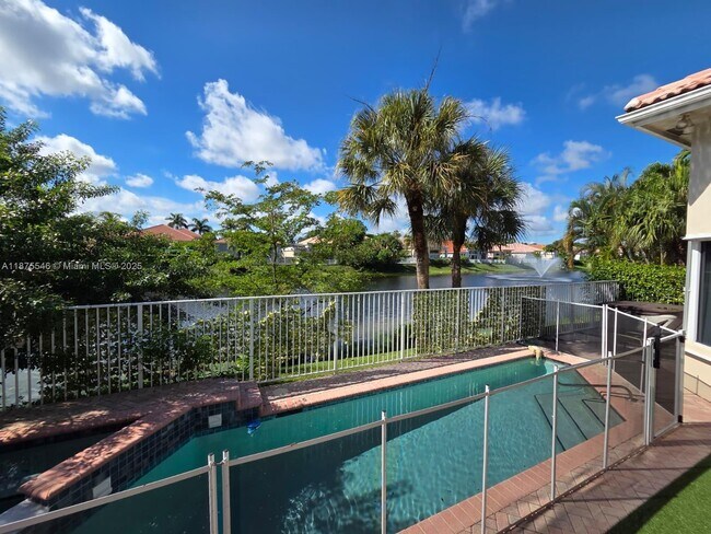 Foto del edificio - 7030 Islegrove Pl