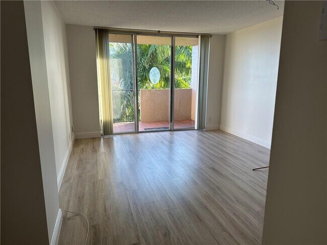 Foto del edificio - 777 S Federal Hwy