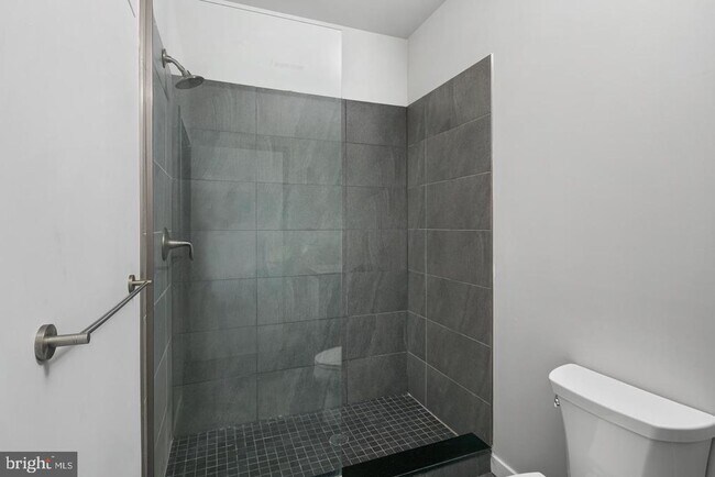 Foto del edificio - 412 S 13th St