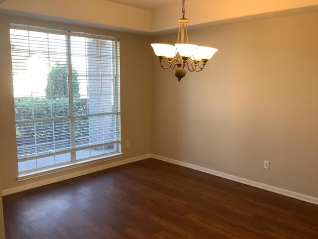 Building Photo - 4 bedroom in Highlands TX 77562