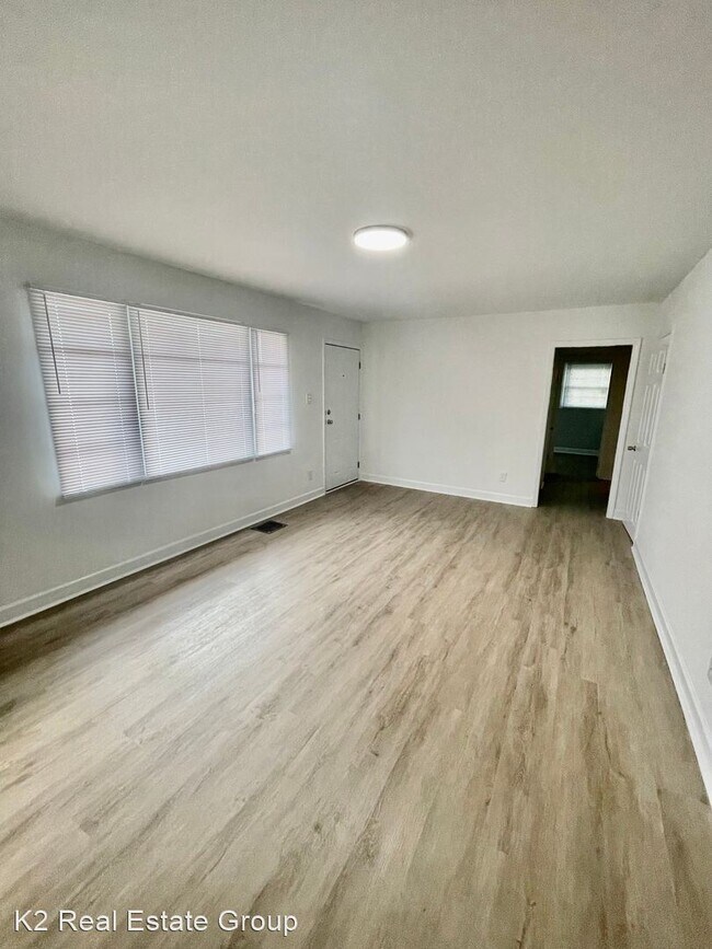 Building Photo - 3 br, 1 bath House - 920 Sylvia Circle