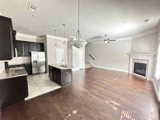 Building Photo - 2669 Sherwood Dr