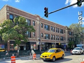 Building Photo - 2636 N Milwaukee Ave