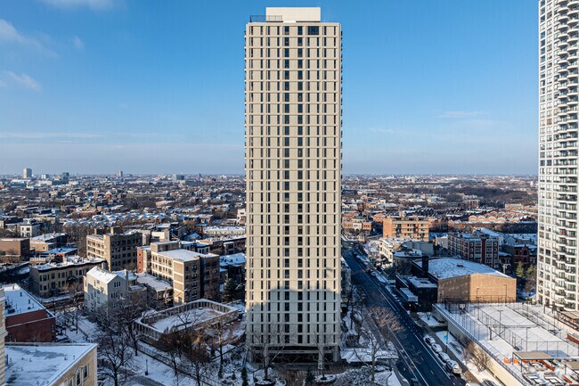 Alternar - Lincoln Park Tower