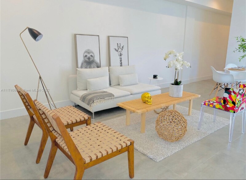 Foto principal - 3653 SW 25th St