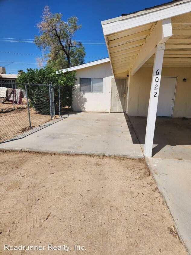 1 br, 1 bath House 6022 Ocotillo House Rental in Twentynine Palms