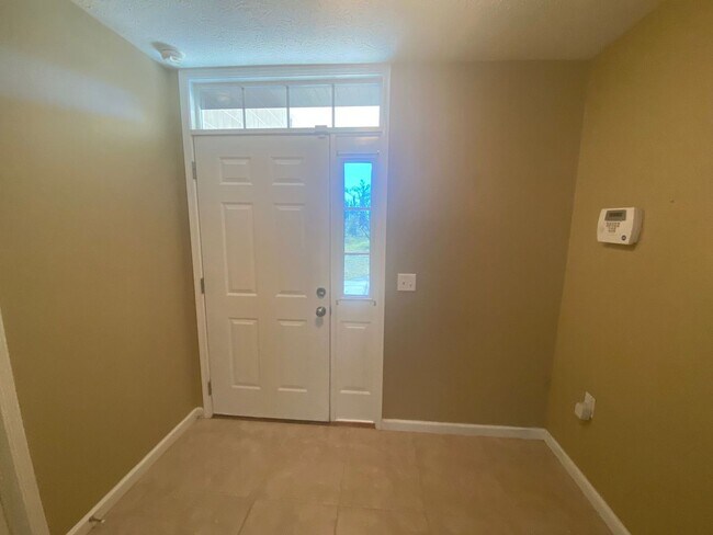 Foto del edificio - Spacious 3Bed/2Ba Brick Home in a Quiet Ne...