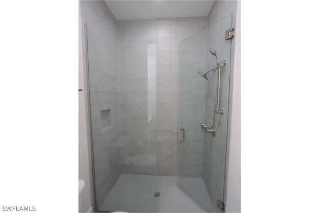 Building Photo - 6362 Negril Isle Dr
