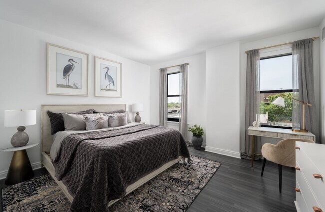 Foto del edificio - 2400 N Lincoln Park W