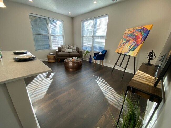 Foto del edificio - New 1 Bedroom 1 Bathroom Flat with Balcony in Ralston