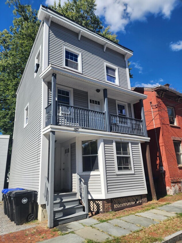 Foto principal - 157 Union St