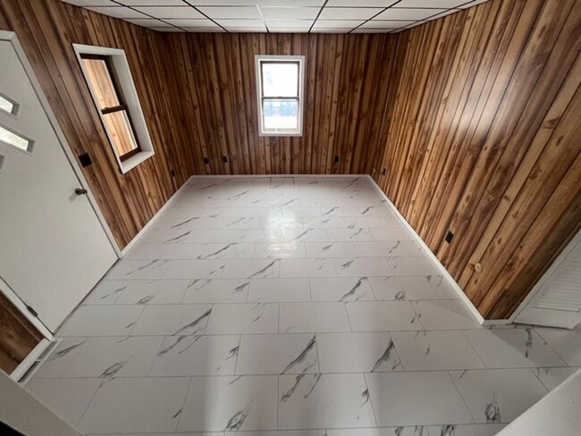 Foto del edificio - Click the “Apply Now” button or email wapmrentals@gmail.com for a prompt response.