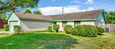 Foto del edificio - 22118 Meadowhill Dr