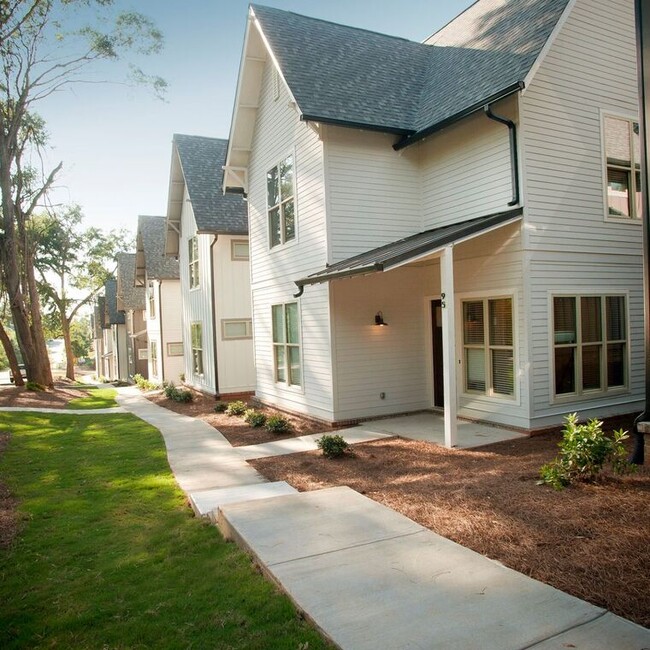 The Highlands - The Highlands Townhomes