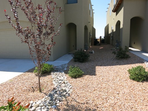 Building Photo - 415 Avital Dr NE