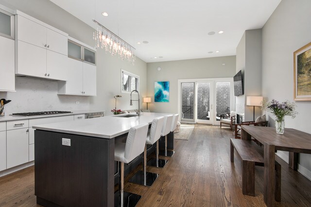 Foto del edificio - 2067 N Oakley Ave