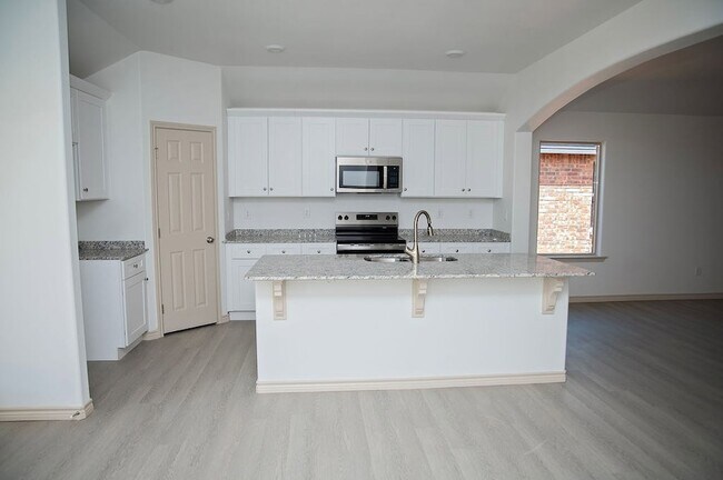 Building Photo - 1333 Bajada St