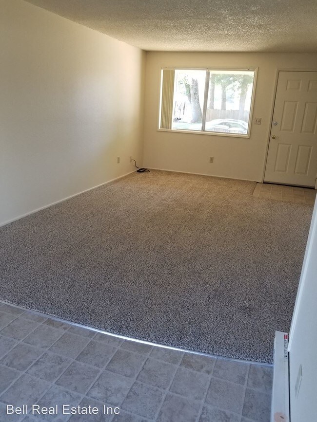 Building Photo - 2 br, 1.5 bath Apartment - 5146 E Street