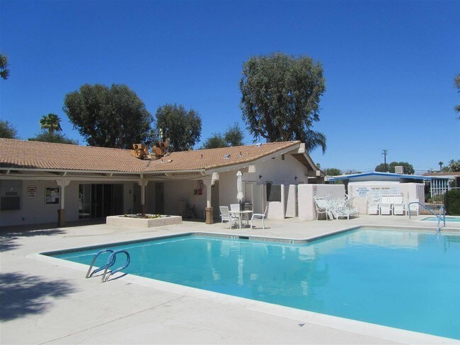 Piscina - Caliente Sands