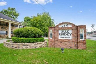 Building Photo - Park Regency