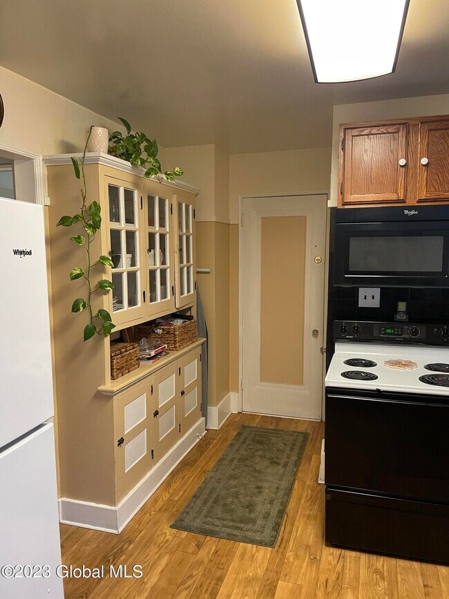 22 Norwood Ave, Albany, NY 12208 Townhome Rentals in Albany NY