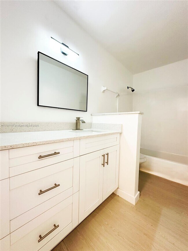 Foto del edificio - 5958 NW 29th Pl