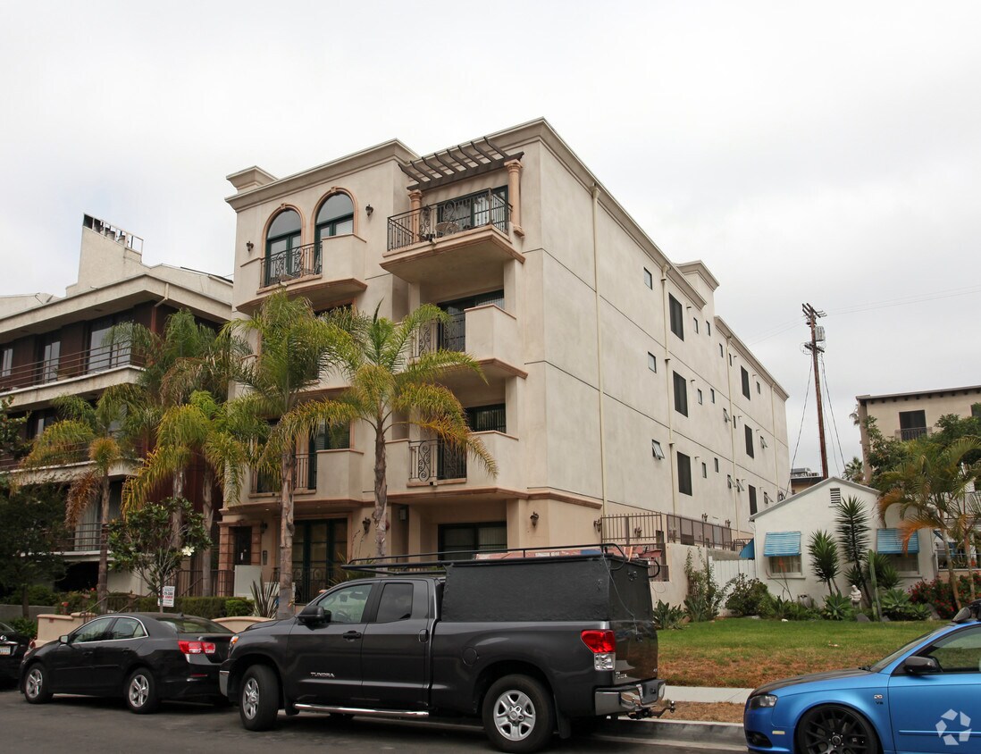 Primary Photo - 11749 Goshen Ave
