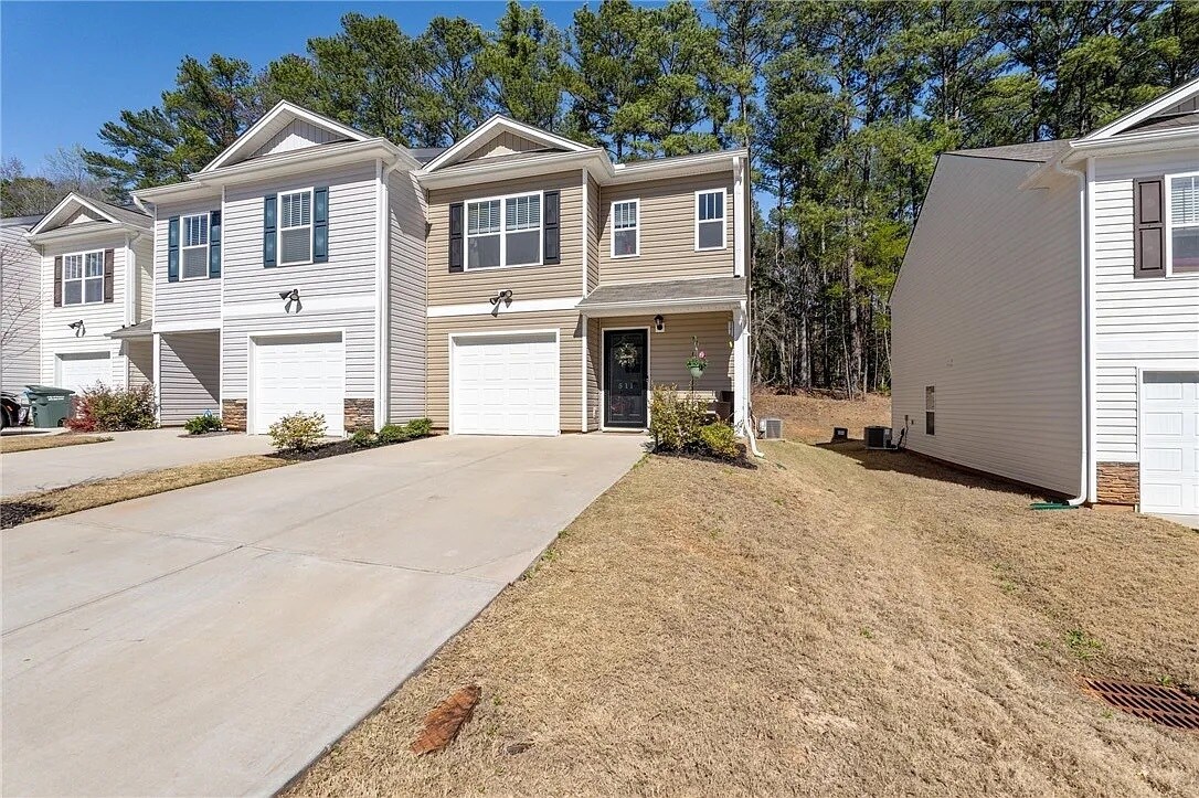 Foto principal - 511 Oakmont Valley Trl